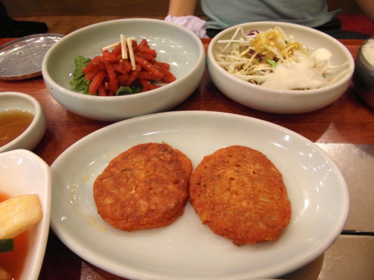 キムチチジミです。とても美味しかったですが、残念ながら現在は天ぷらが出されるようになりました。 キムチチジミです。とても美味しかったですが、残念ながら現在は天ぷらが出されるようになりました。
