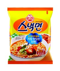 「ご飯と一緒に食べる時に一番美味しいラーメン」と書かれている「スナック麺(스낵면)」 「ご飯と一緒に食べる時に一番美味しいラーメン」と書かれている「スナック麺(스낵면)」